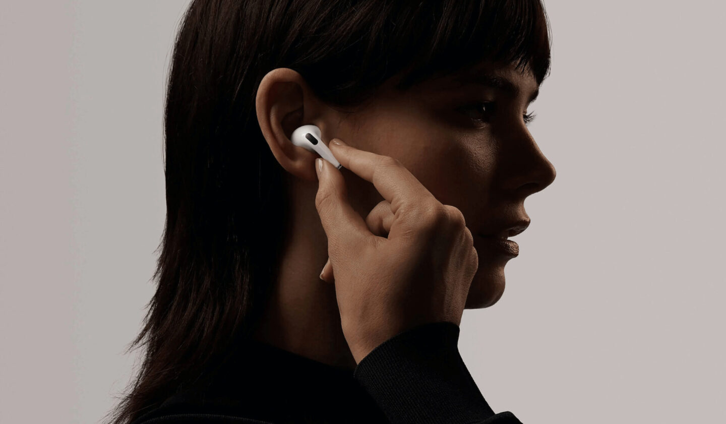 Почему Airpods нужно покупать в США ?